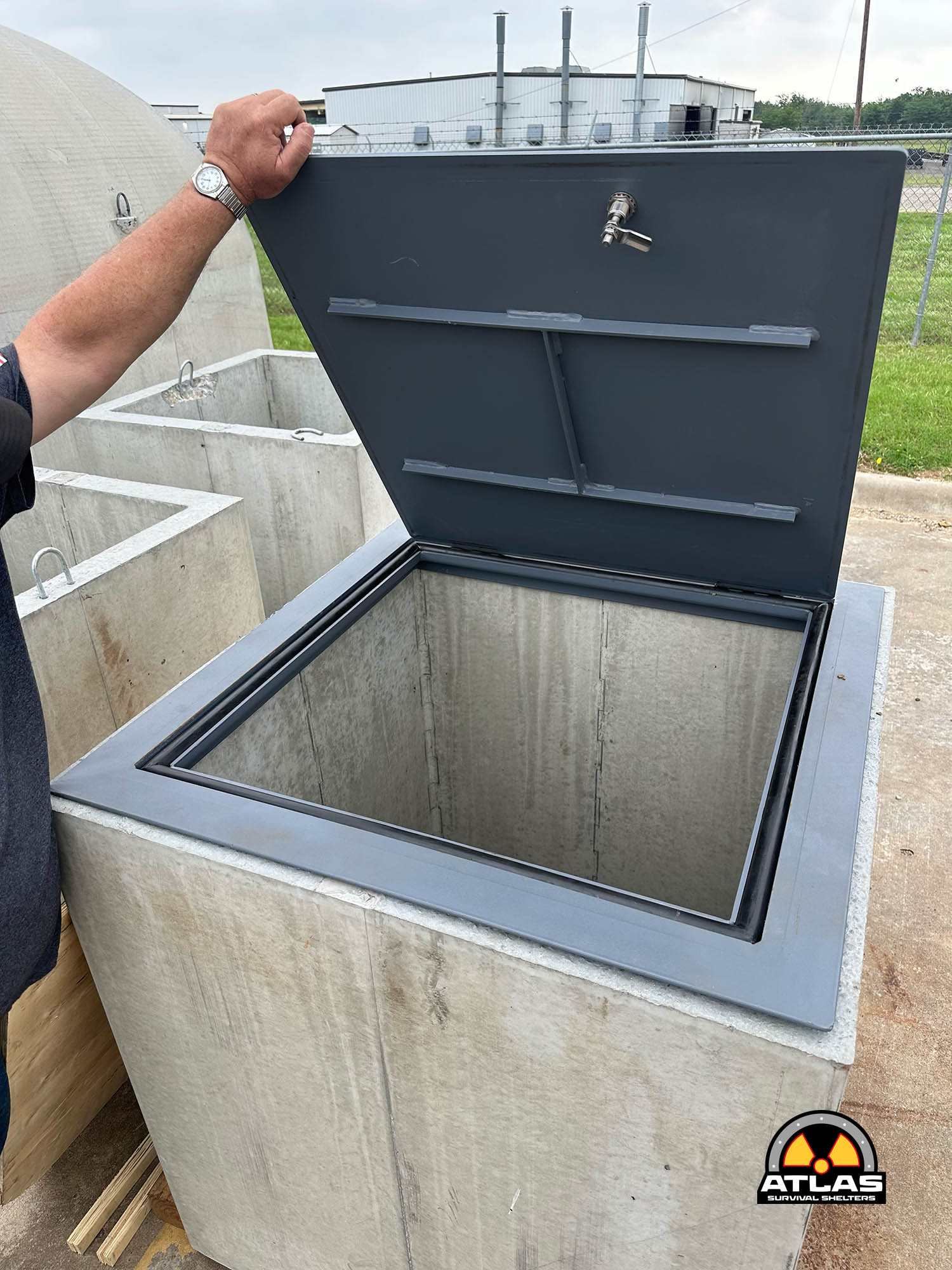 atlas-shelter-set250328-backyard-bunker-precast-atlas-shelter-safe-opened-34